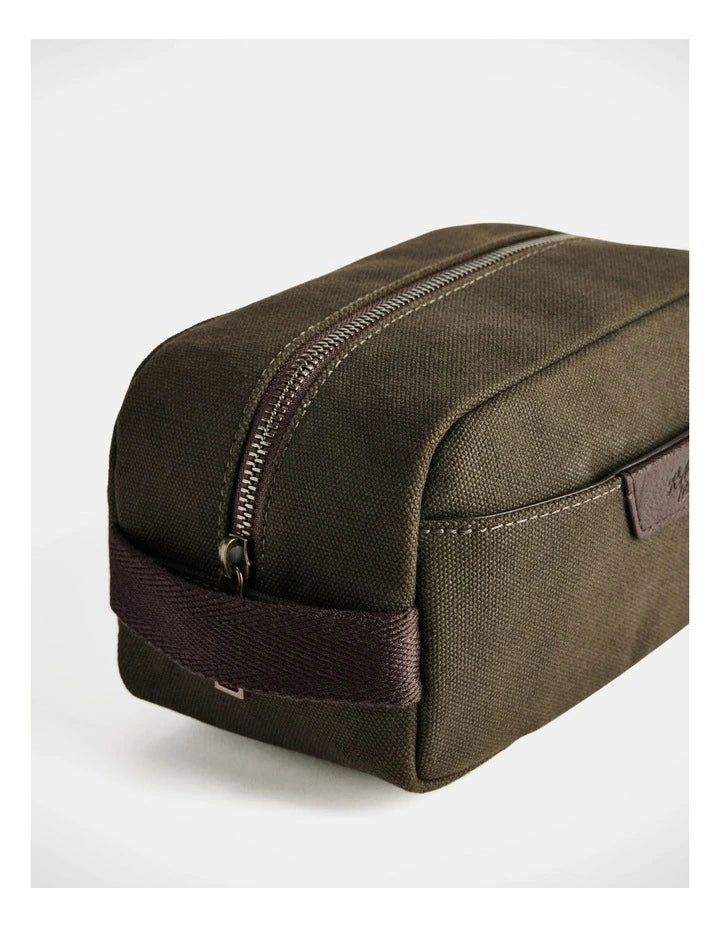 Barrenjoey Toiletry bag