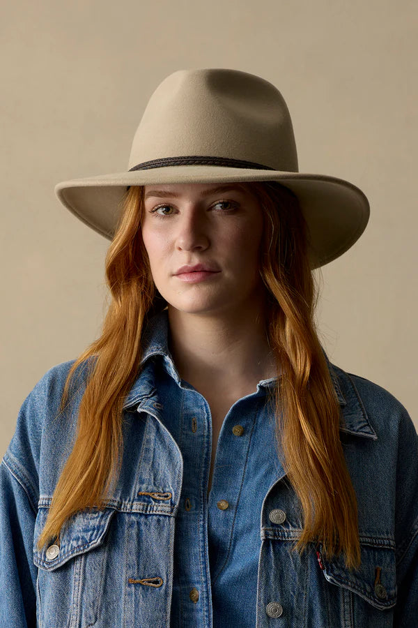 Akubra Traveller
