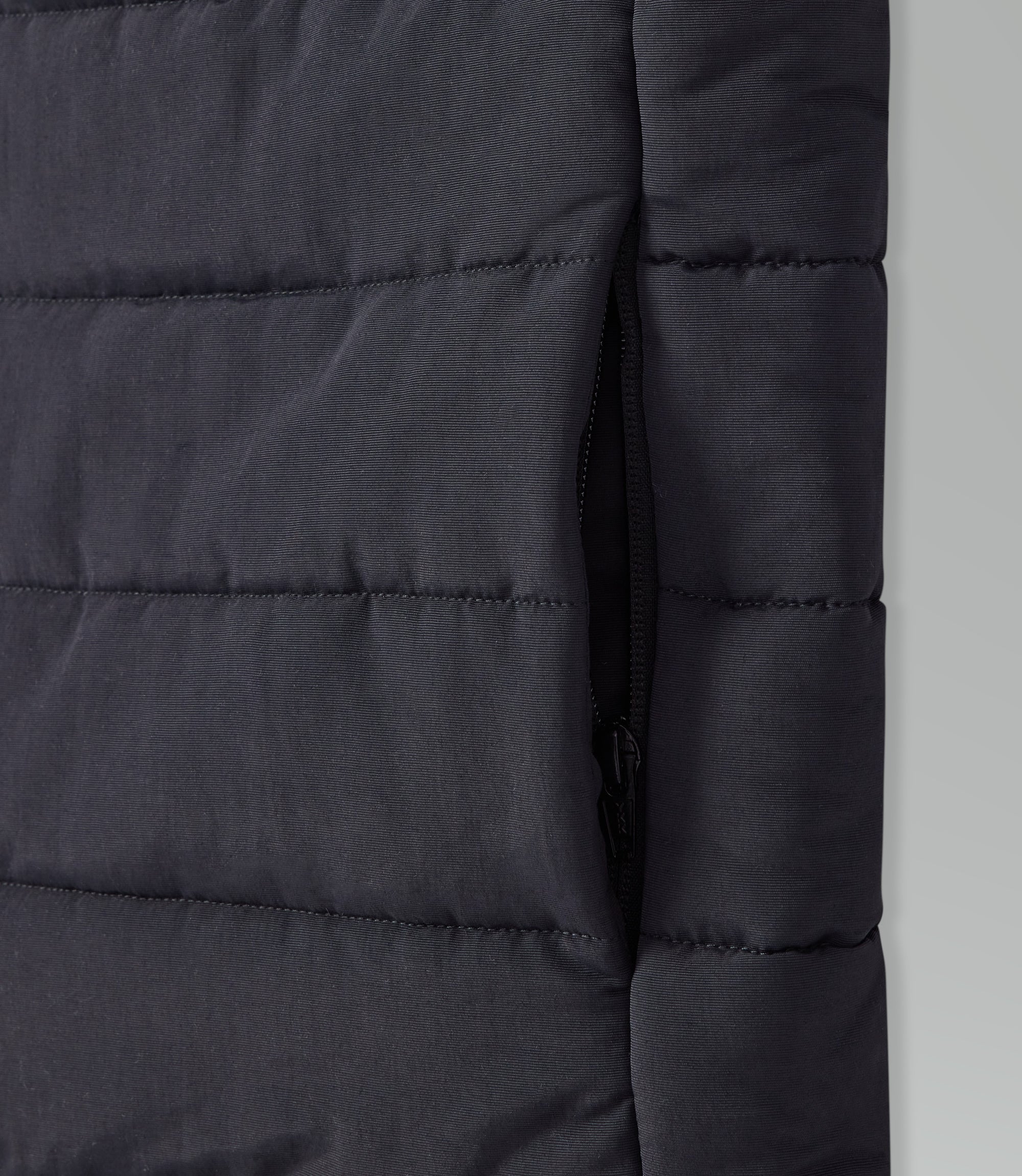 Patterson Creek Vest - Black